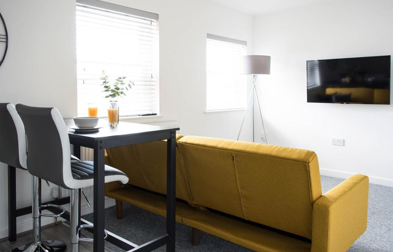 Golden Key Apartments Lillington  エクステリア 写真