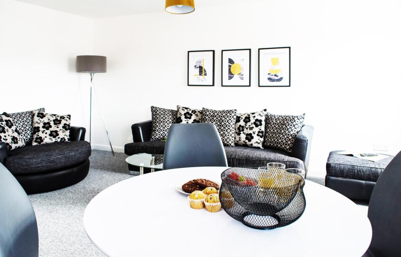 Golden Key Apartments Lillington  エクステリア 写真